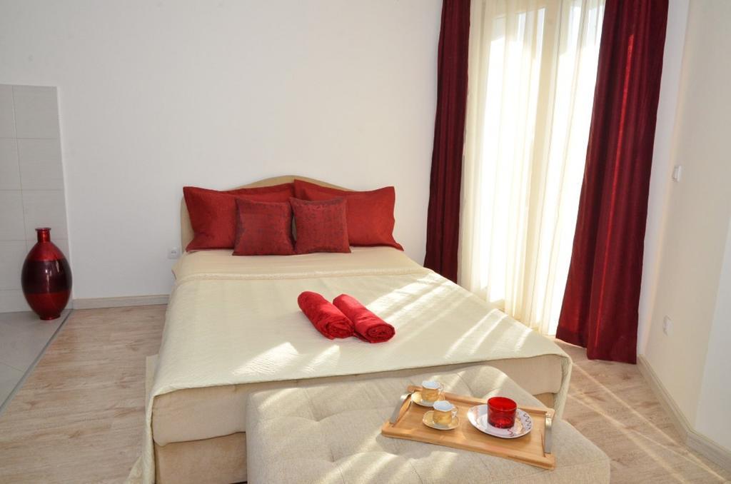 Apartments Casa Pineta 울친 객실 사진