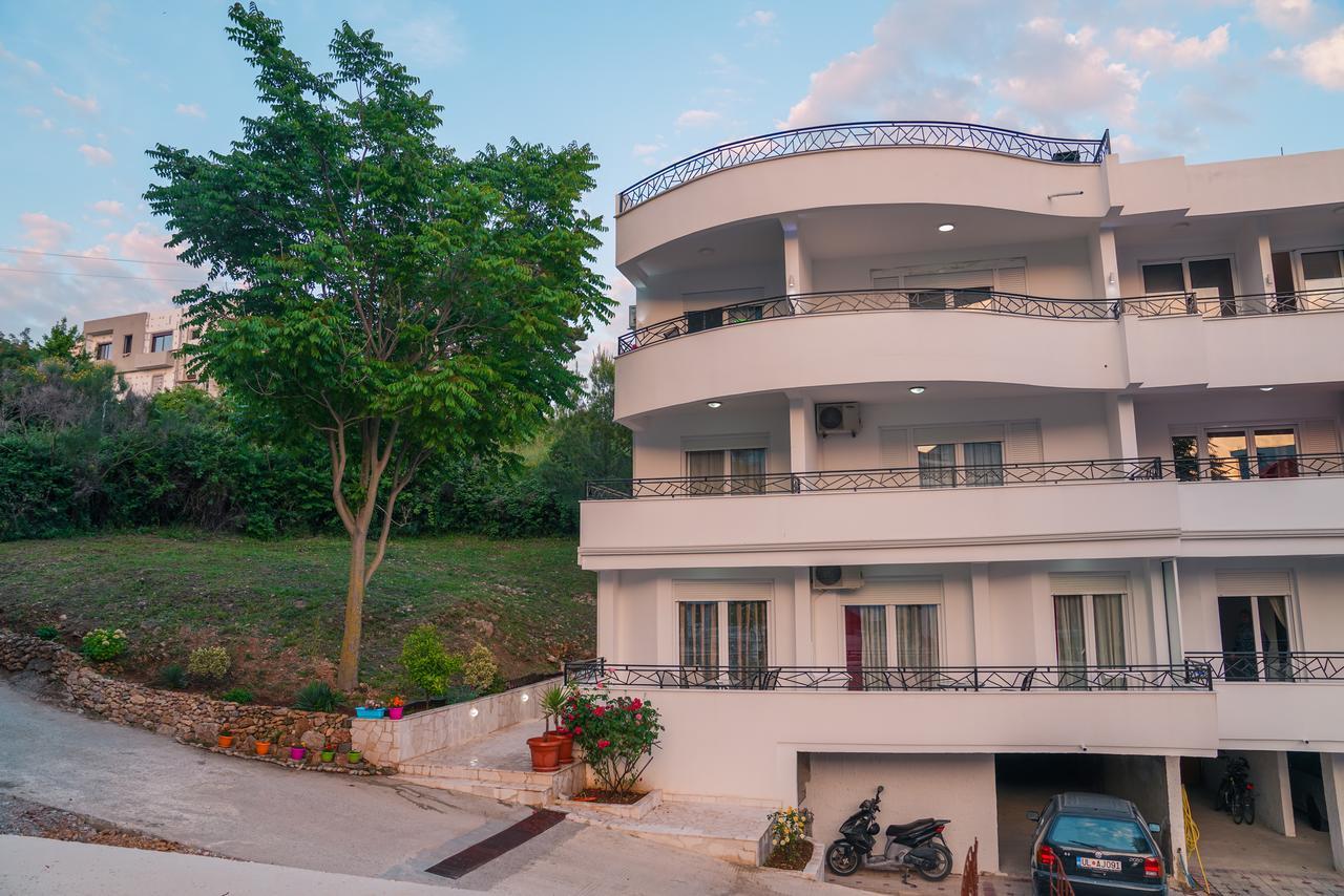 Apartments Casa Pineta 울친 외부 사진